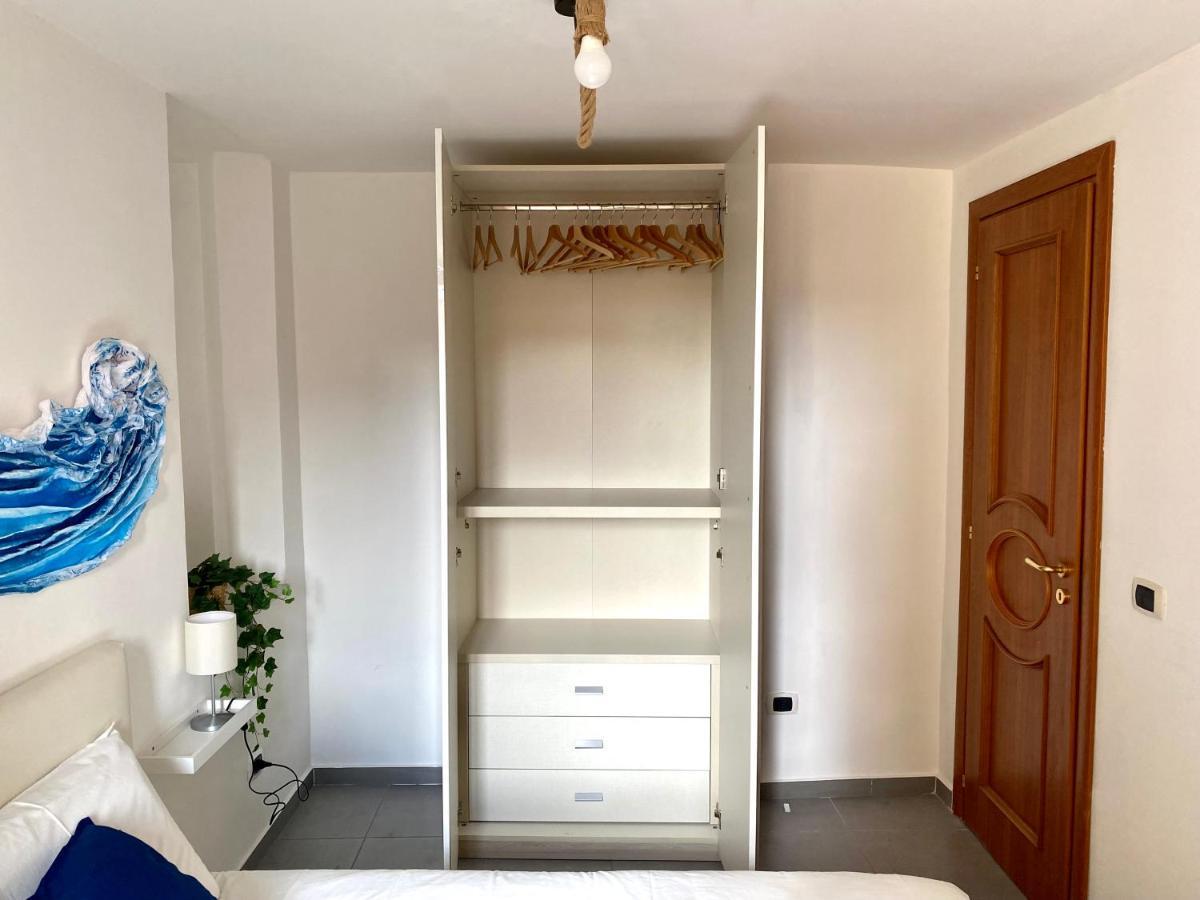 דירות נאפולי Casa Con Terrazzo In Centro מראה חיצוני תמונה